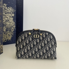 Christian Dior Montaigne Bags